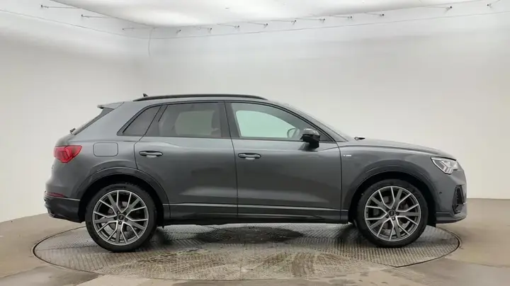 Audi Q3 2020 photo 4