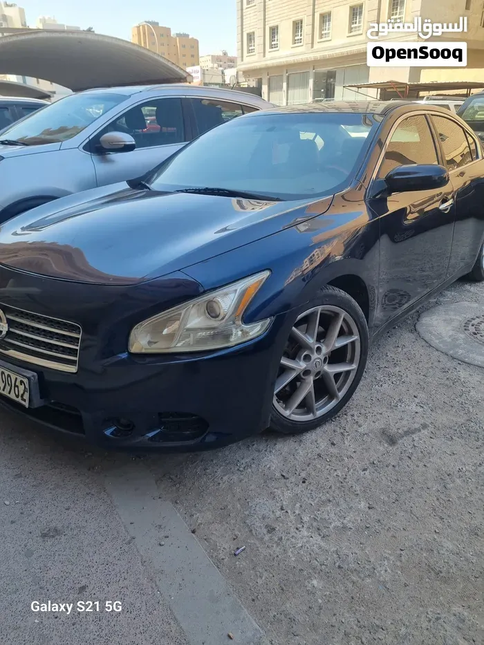 Nissan Maxima 2010 photo 2