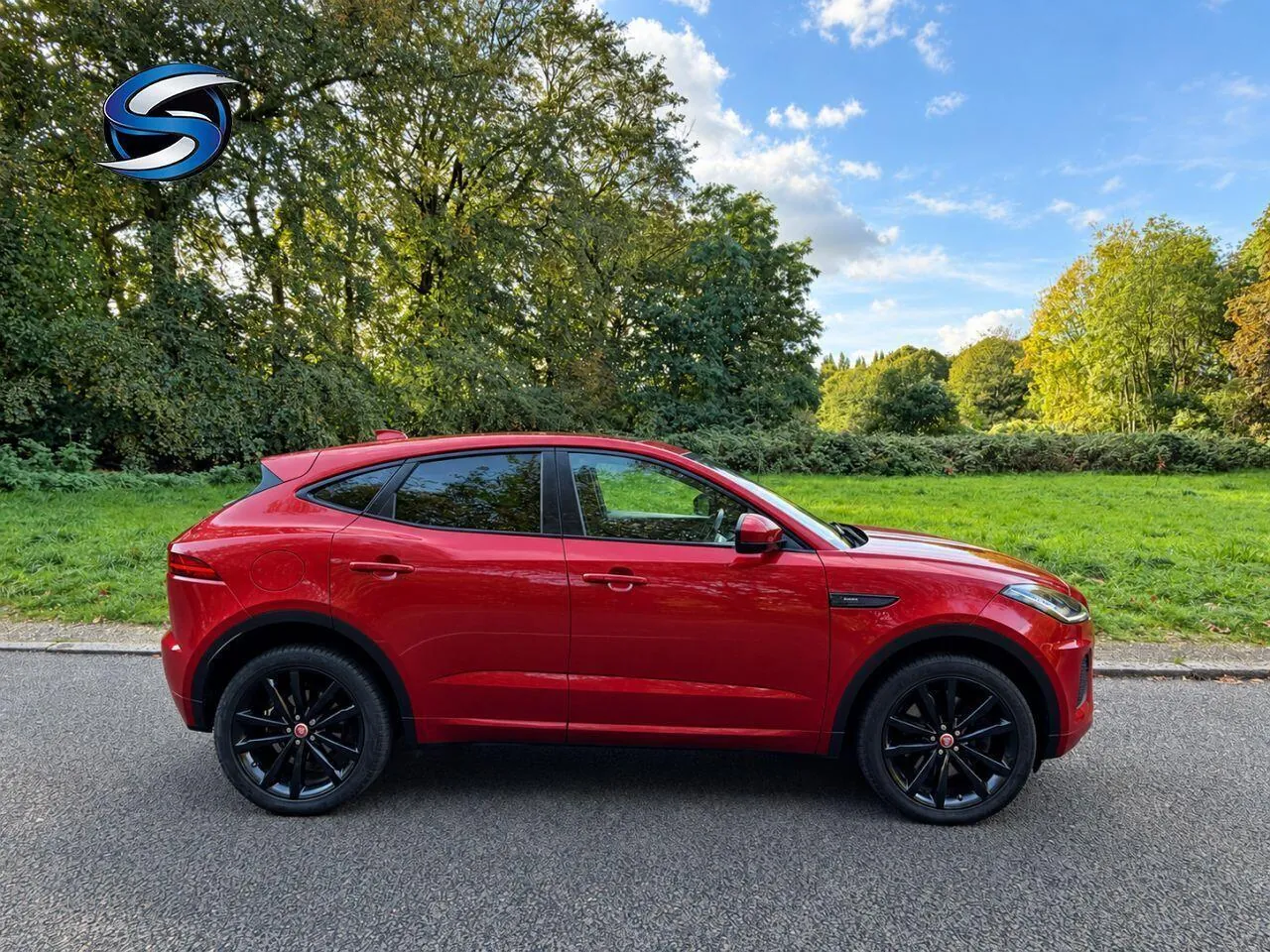 Jaguar E-Pace 2018 photo 5
