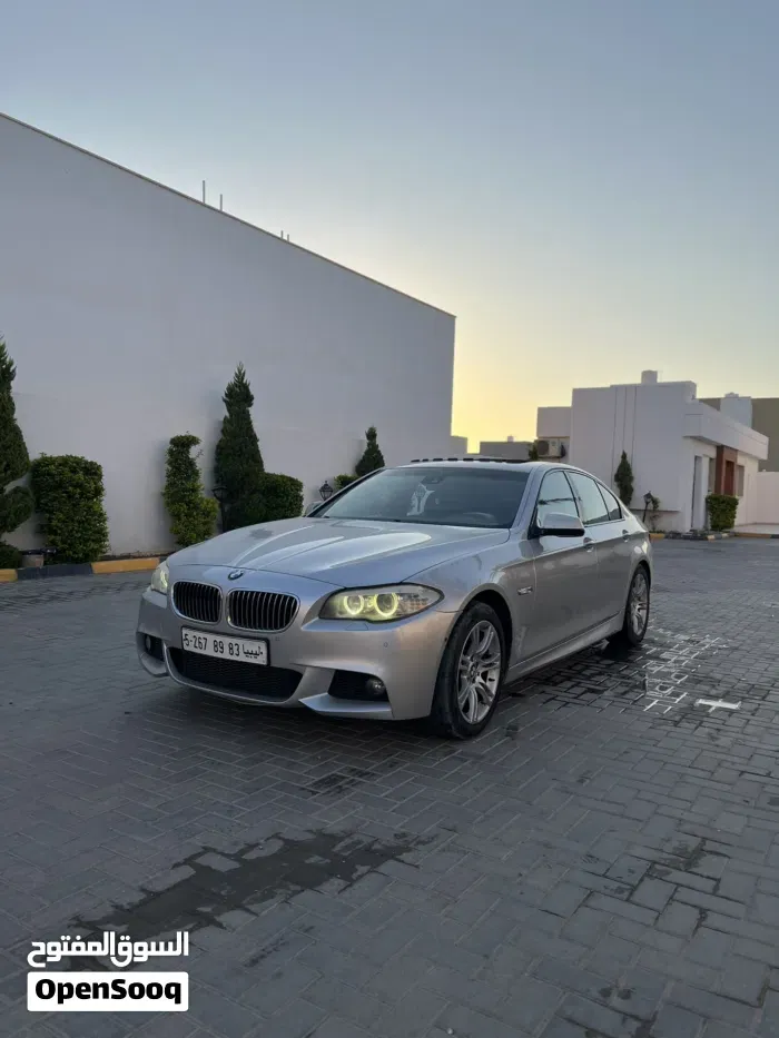 BMW 5 Series 2012 photo 4