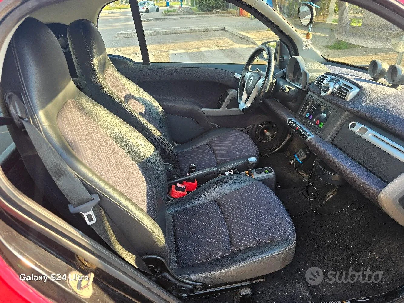 Smart Fortwo 2012 photo 2
