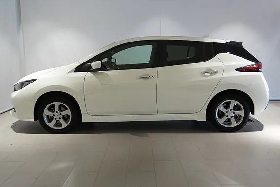 Nissan Leaf 2023 photo 3