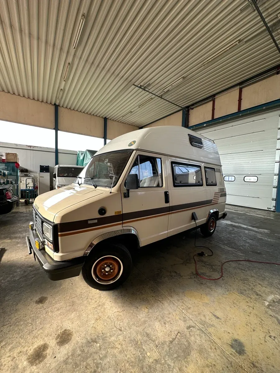 Peugeot Traveller