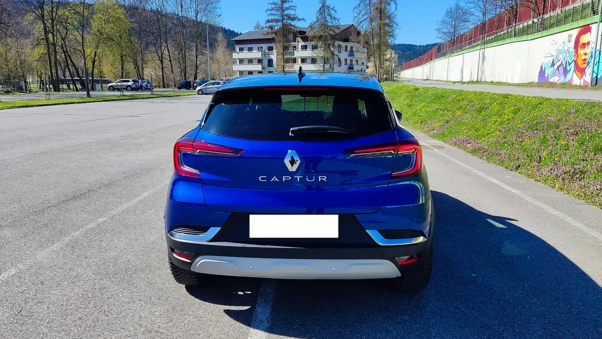 Renault Captur 2023 photo 3