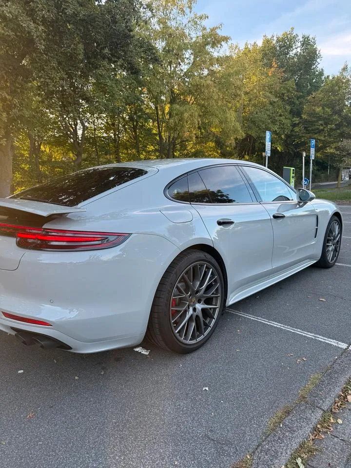 Porsche Panamera Turbo