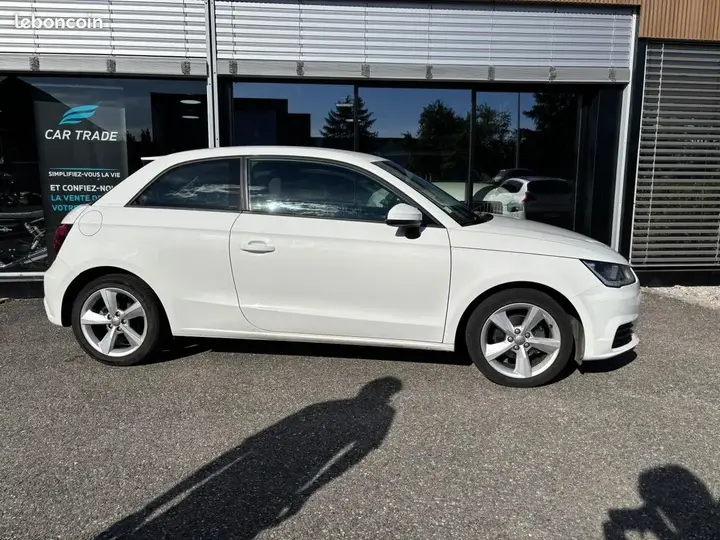 Audi A1 2017 photo 2