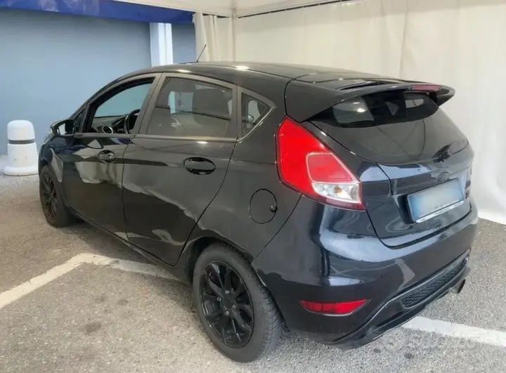 Ford Fiesta 2014 photo 3