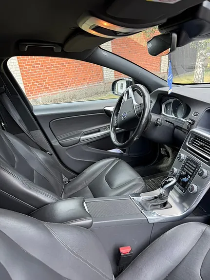 Volvo V60 Cross Country 2018 photo 4