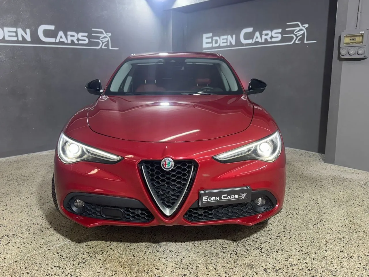 Alfa Romeo Stelvio 2018 photo 2