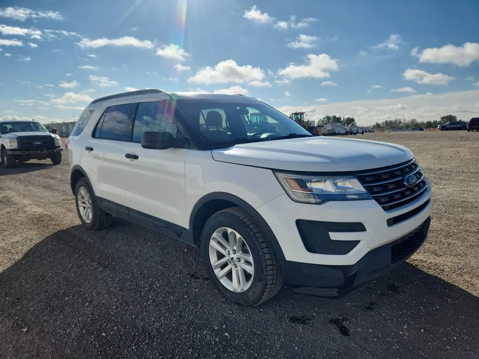 Ford Explorer 2017 photo 2