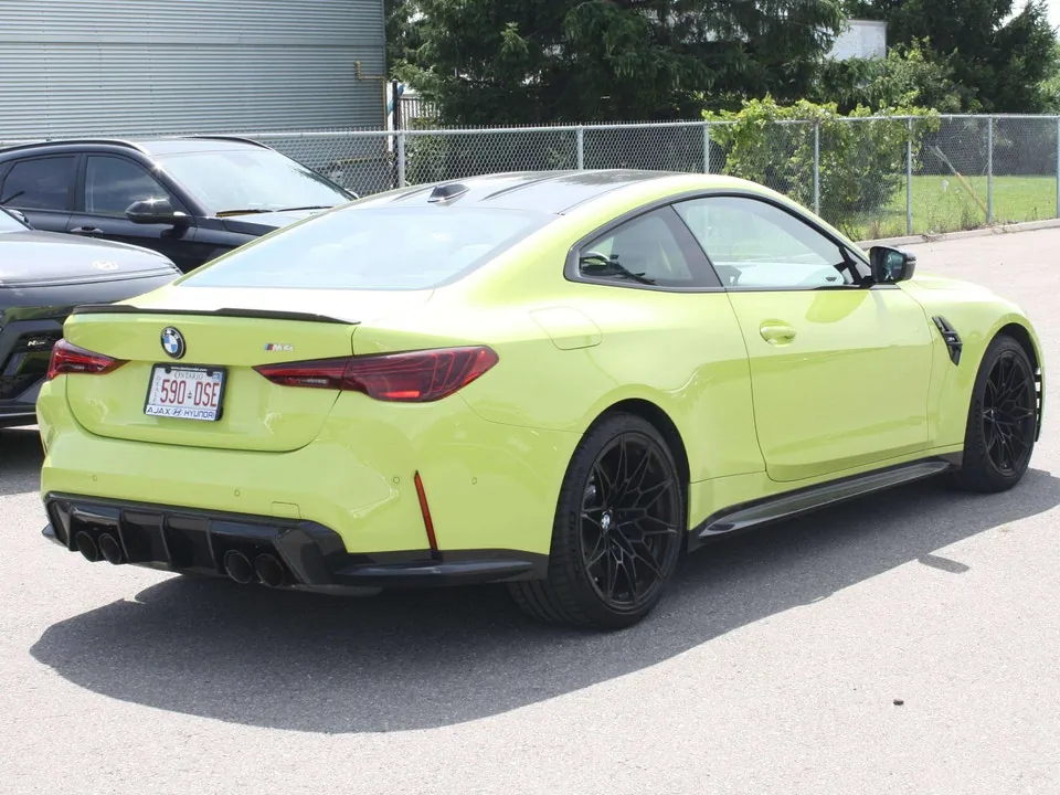 BMW M4 2025 photo 5