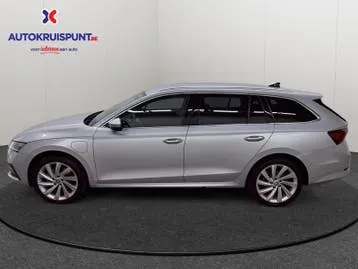 Skoda Octavia 2021 photo 2