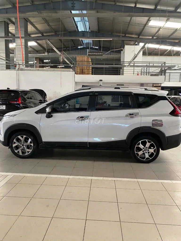 Mitsubishi Xpander Cross 2022 photo 2