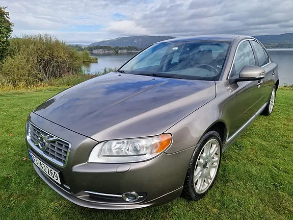 Volvo S80