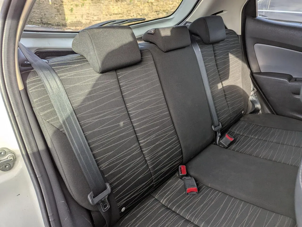 Mazda Mazda2 2010 photo 5