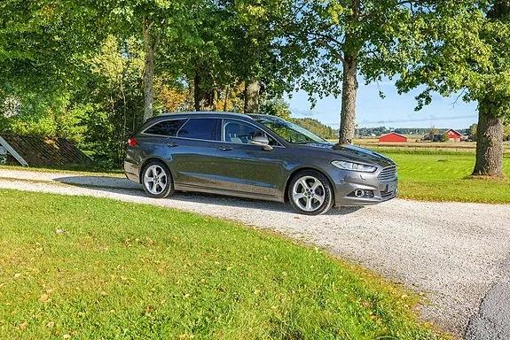 Ford Mondeo 2017 photo 2