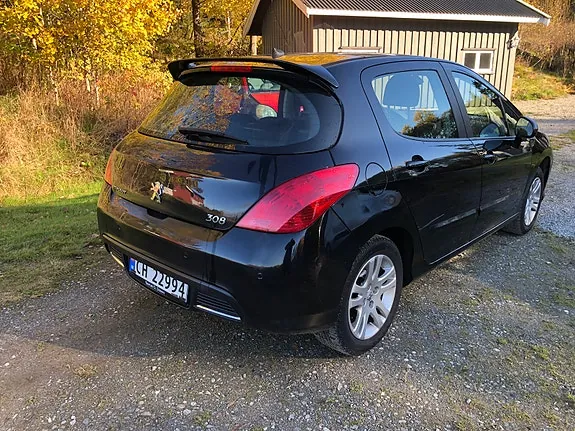 Peugeot 308 2008 photo 4