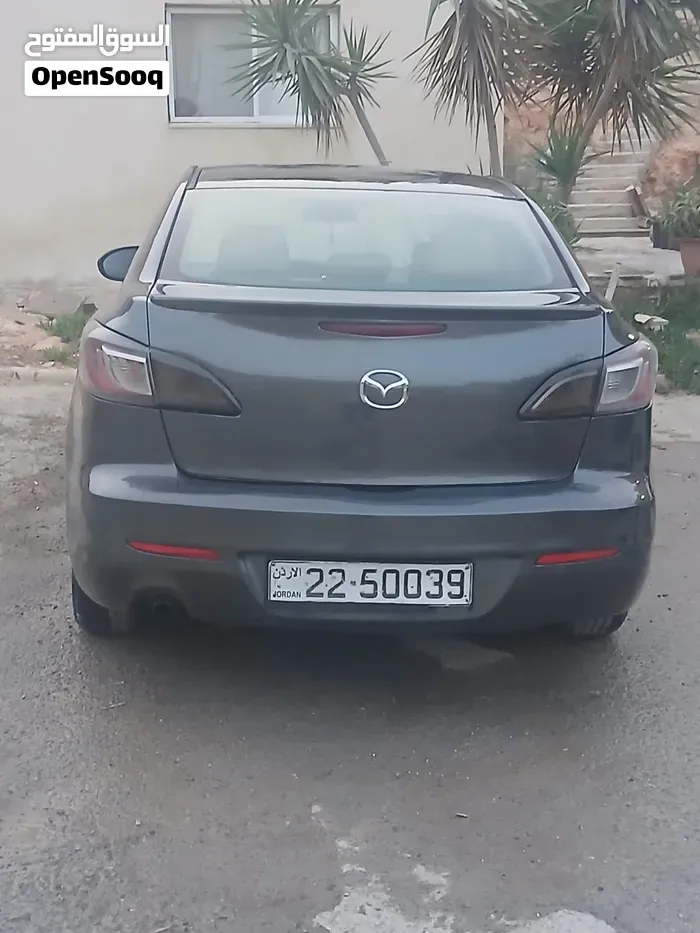 Mazda 3 2014 photo 3