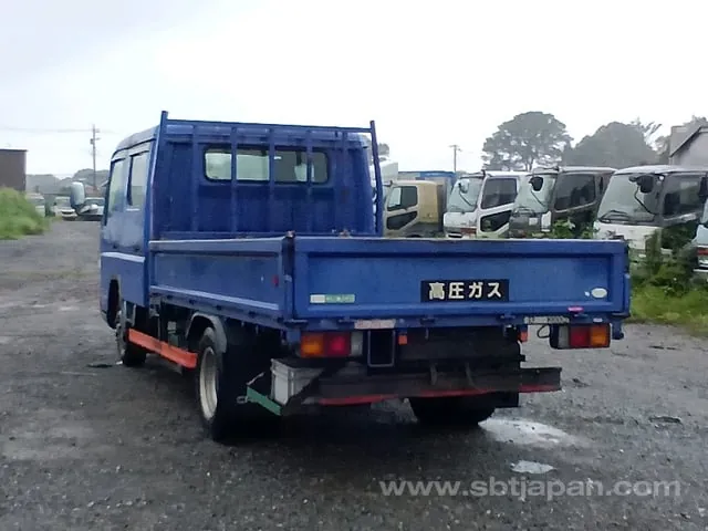 Mitsubishi Canter 2005 photo 3