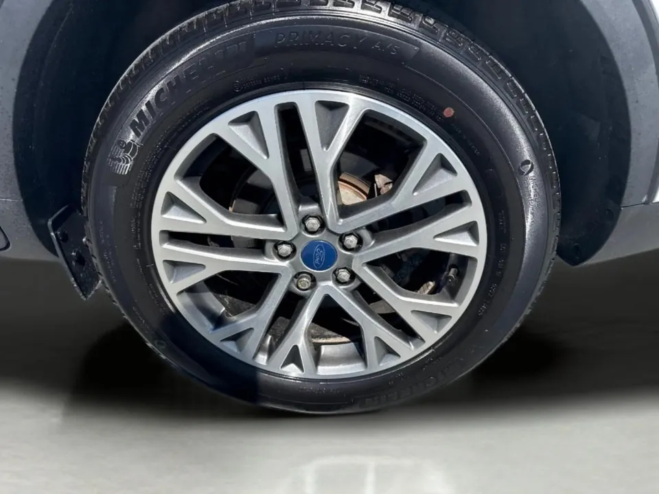 Ford Escape 2022 photo 3