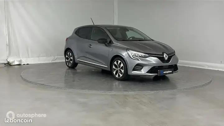 Renault Clio 2023 photo 3