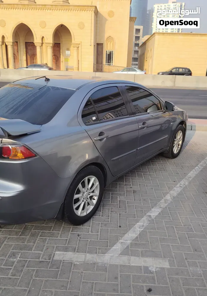 Mitsubishi Lancer 2015 photo 2