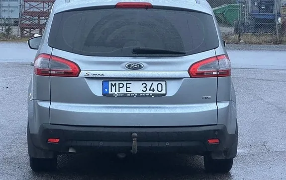 Ford S-Max 2010 photo 4