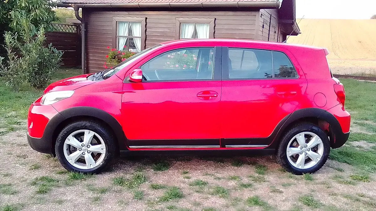 Toyota Urban Cruiser 2010 photo 3