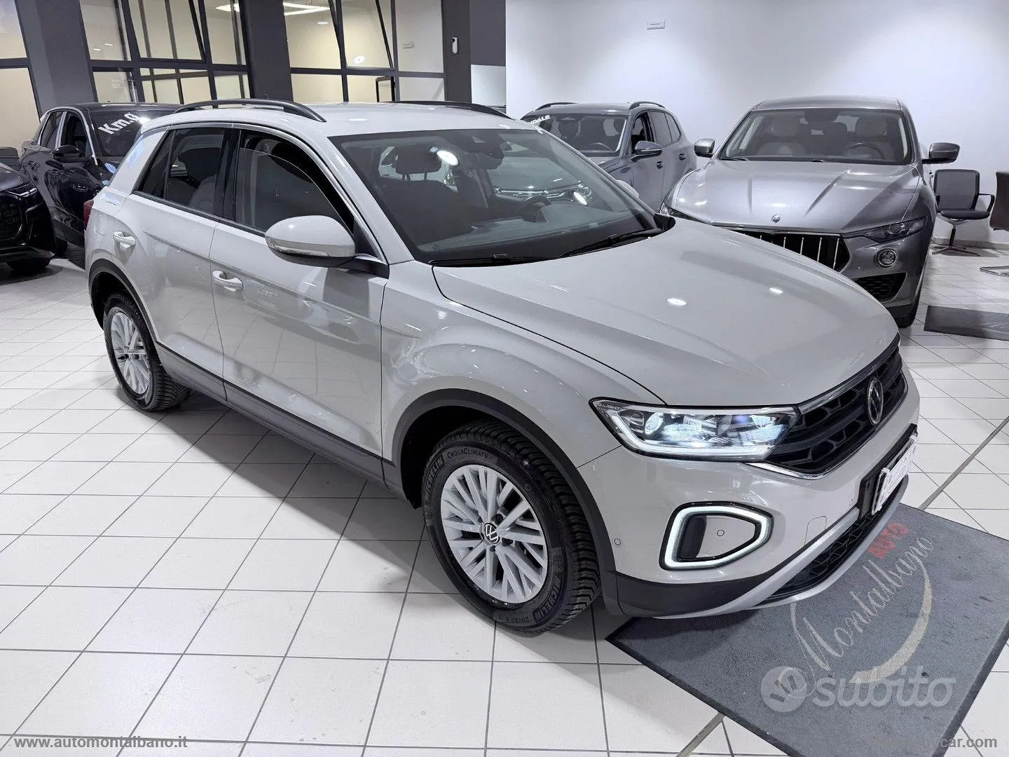 Volkswagen T-Roc 2023 photo 3