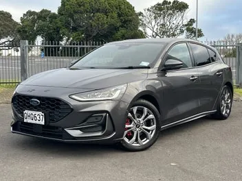 Ford Focus 2023 photo 2