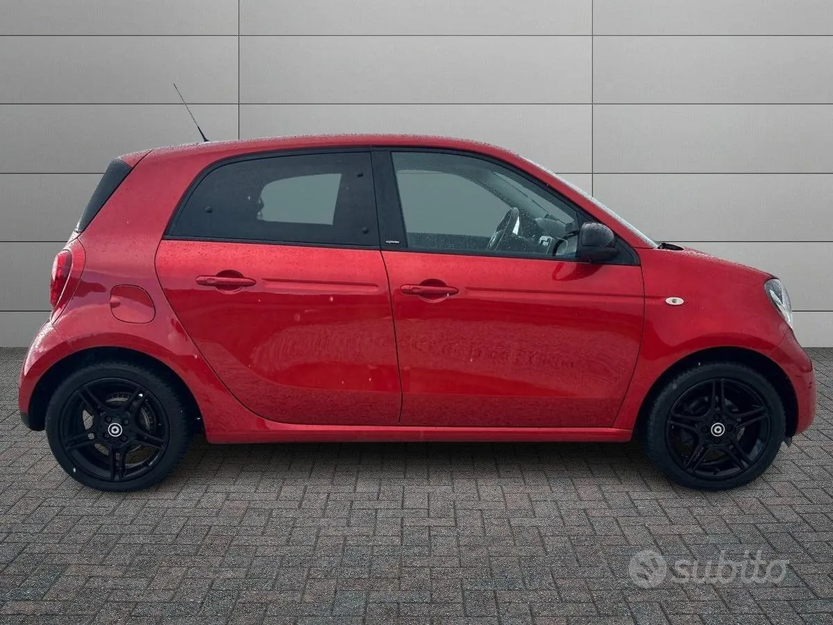 Smart Forfour 2017 photo 3