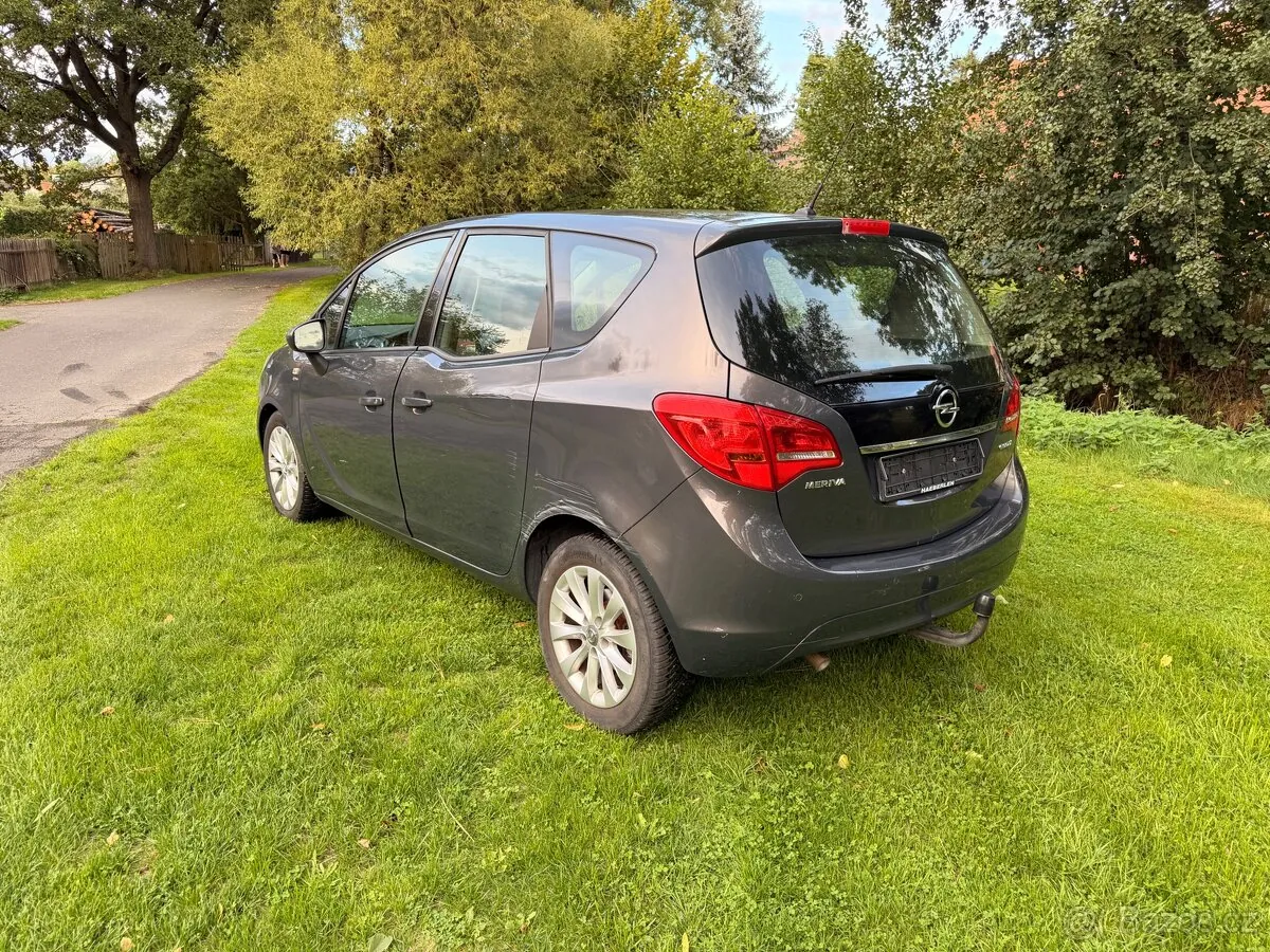 Opel Meriva 2013 photo 4