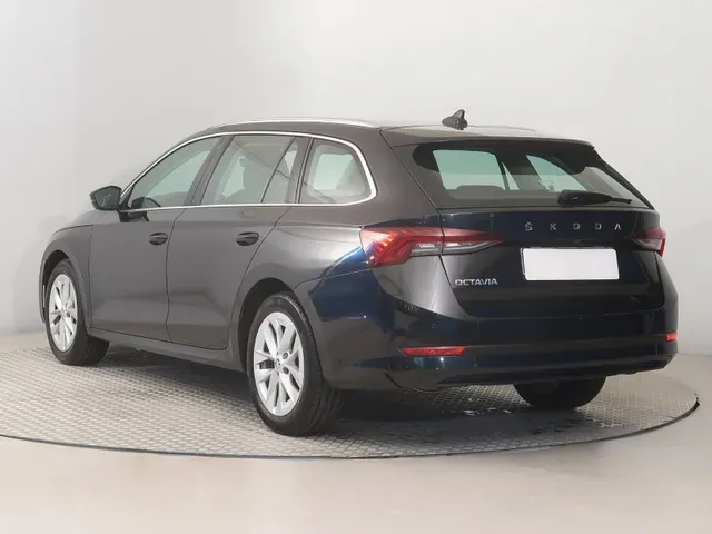 Skoda Octavia 2020 photo 3
