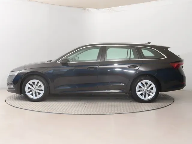 Skoda Octavia 2020 photo 2