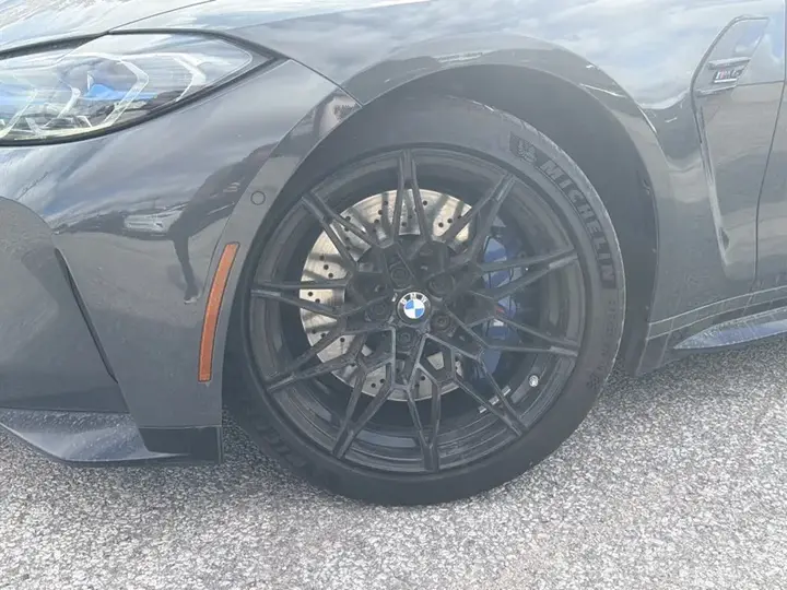 BMW M4 2023 photo 2