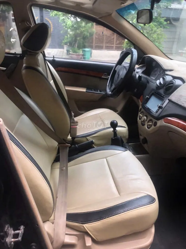 Daewoo Gentra 2009 photo 2