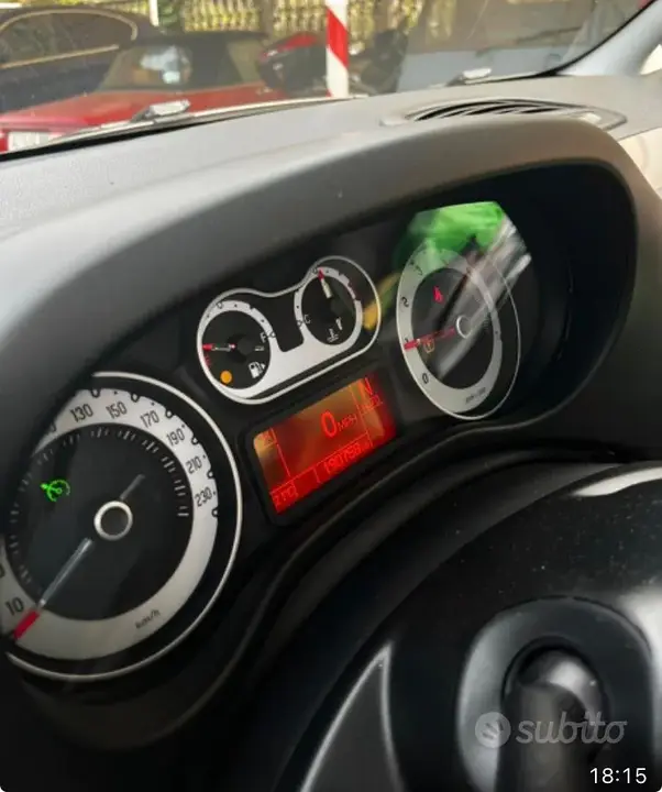 Fiat 500L 2016 photo 2