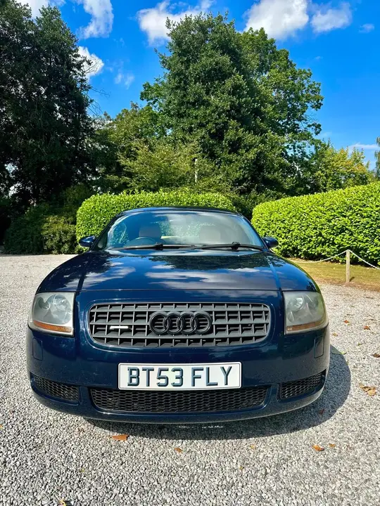 Audi Tt 2004 photo 2