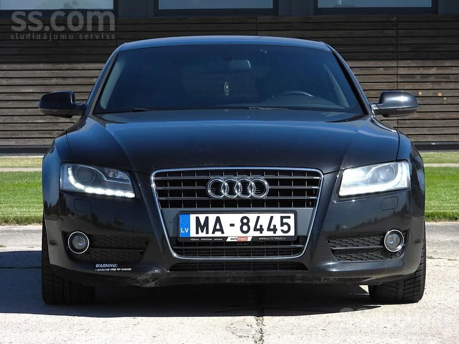 Audi A5 2010 photo 2