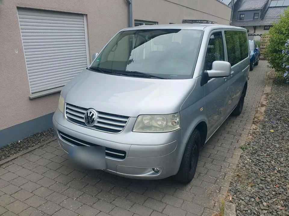 Volkswagen T5 Caravelle