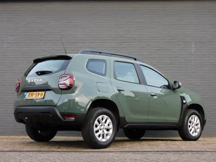Dacia Duster 2023 photo 3