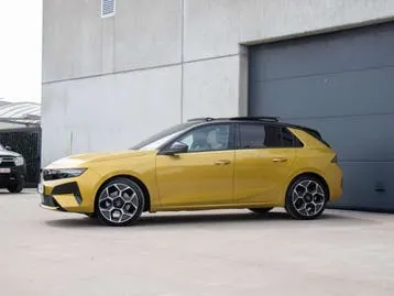 Opel Astra photo 3