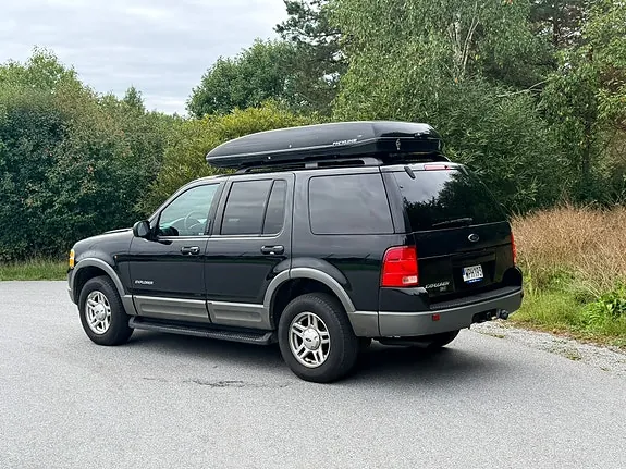 Ford Explorer 2002 photo 4