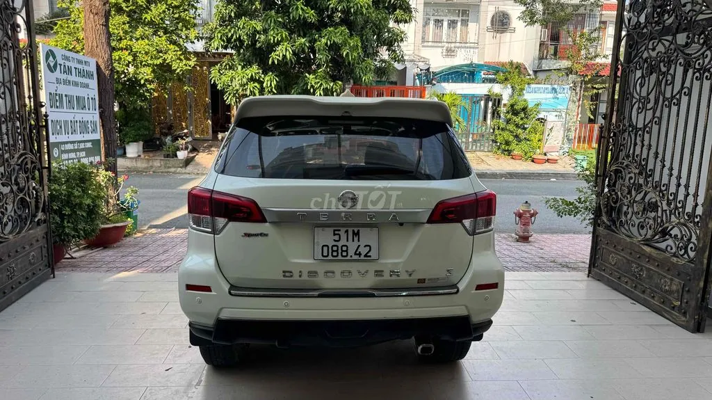 Nissan Terra 2019 photo 2