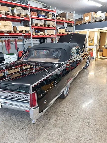 Buick Electra 225 1964 photo 2