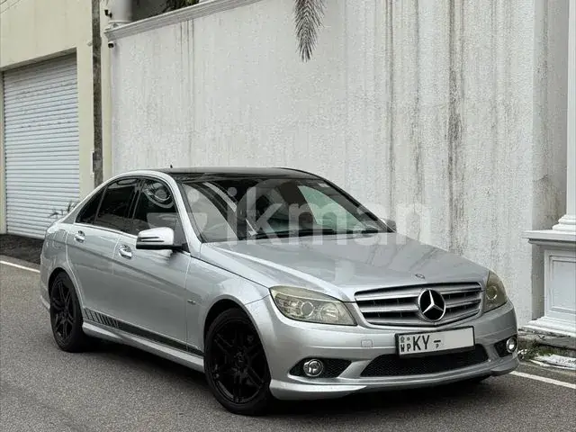 Mercedes-Benz C180 2010 photo 2