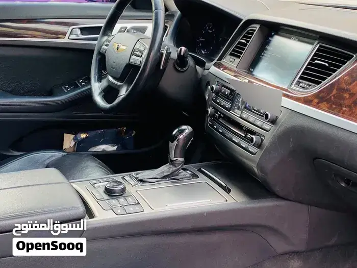 Genesis G80 2016 photo 3