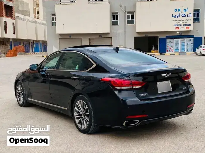 Genesis G80 2016 photo 2