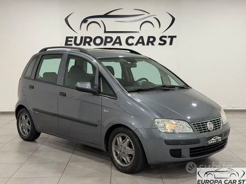 Fiat Idea 2012 photo 2