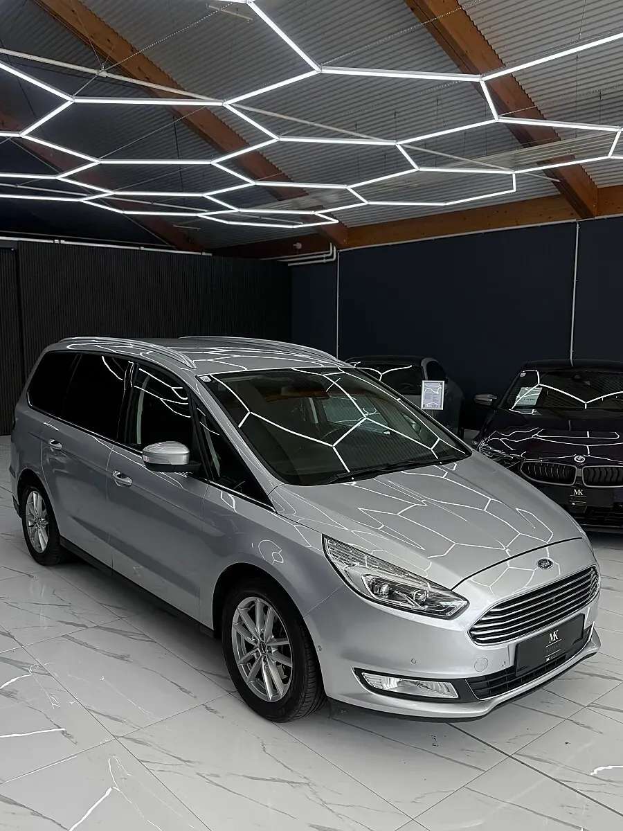 Ford Galaxy 2017 photo 3
